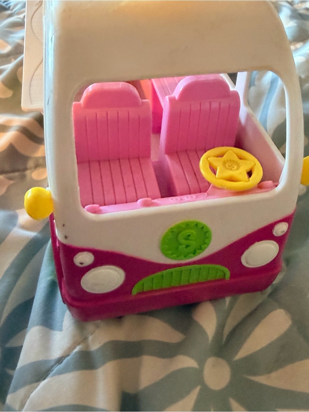 Shopkins Ice Cream Truck Playset — Pink, Yellow & White - Picture 4 of 7